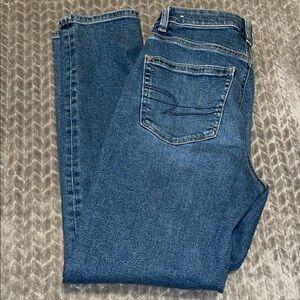 American Eagle Mom Jean.  Size 2.  Medium Wash.  Stretch Jeans.